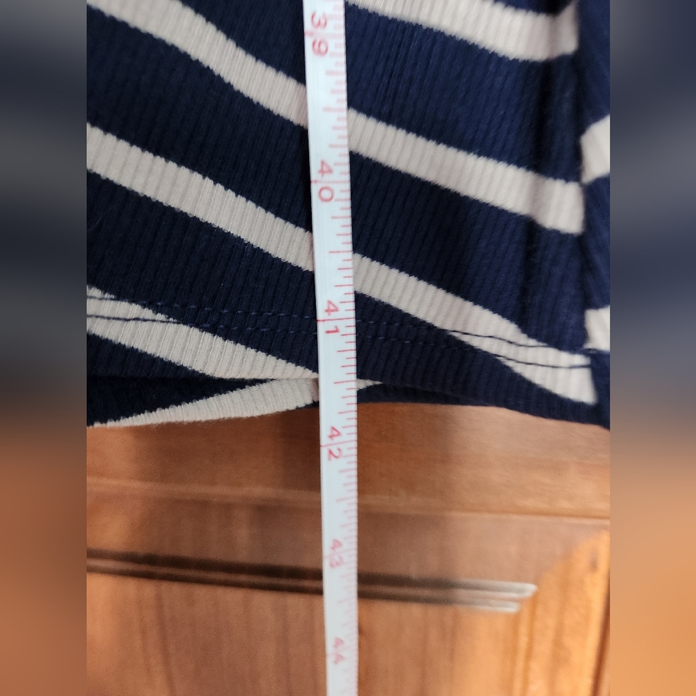 NWOT Torrid Navy and Taupe Ribbed Knit Twist Front Short Sleeve Dress - Size 2 - Picture 6 of 6